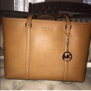 MK Tote
